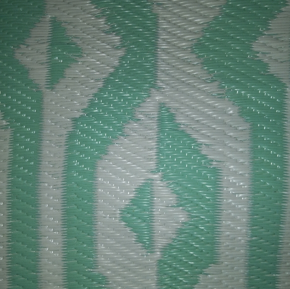 Mat - Picture 2 of 2